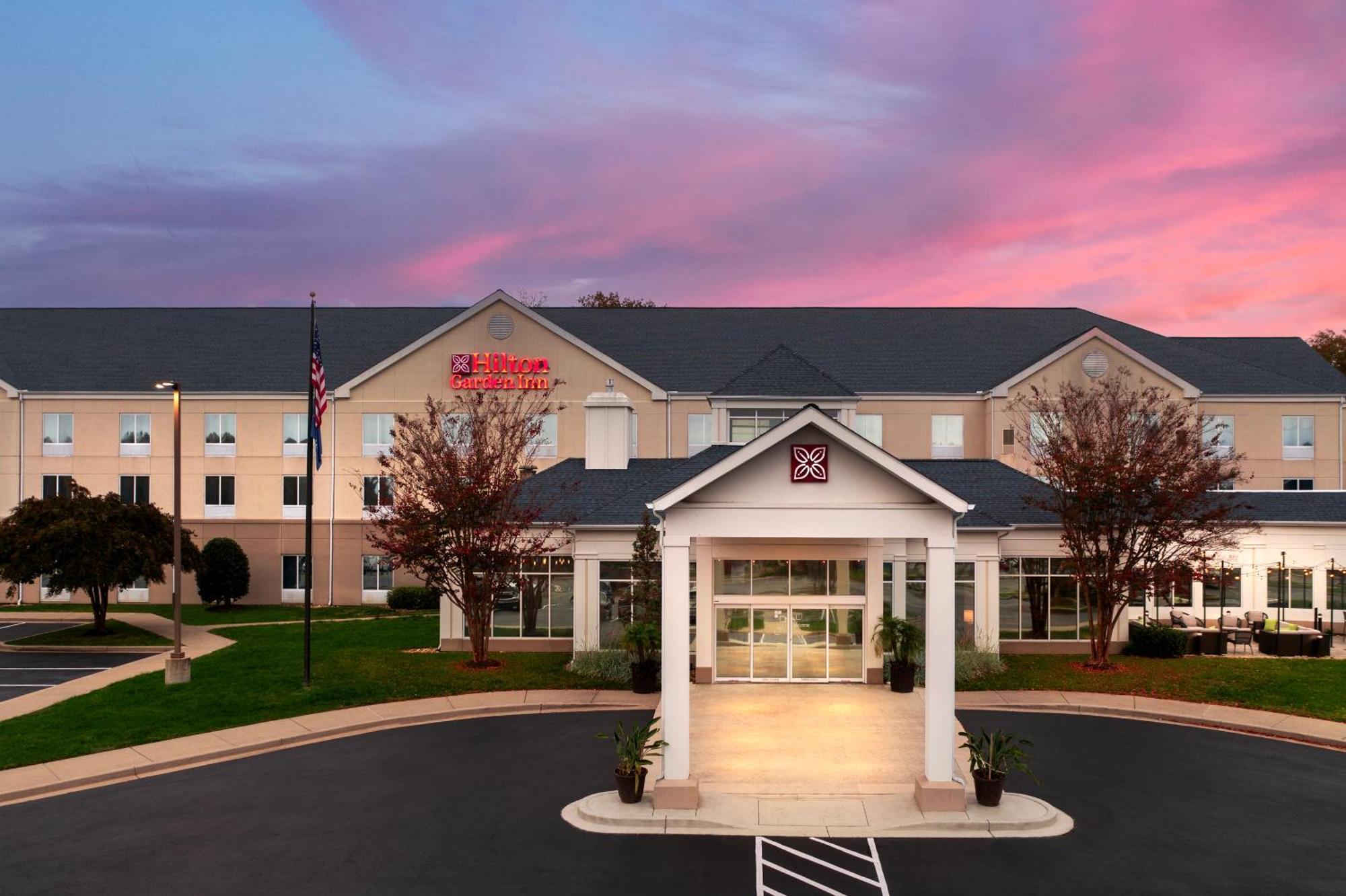 Hilton Garden Inn Solomons Dowell Exterior photo